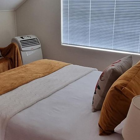 Hotel 34Onfifth Port Elizabeth Esterno foto