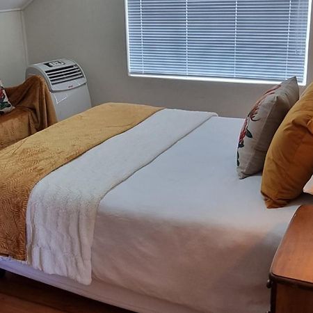 Hotel 34Onfifth Port Elizabeth Esterno foto
