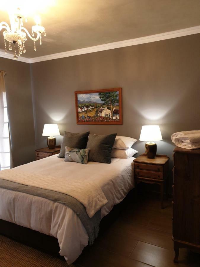 Hotel 34Onfifth Port Elizabeth Esterno foto