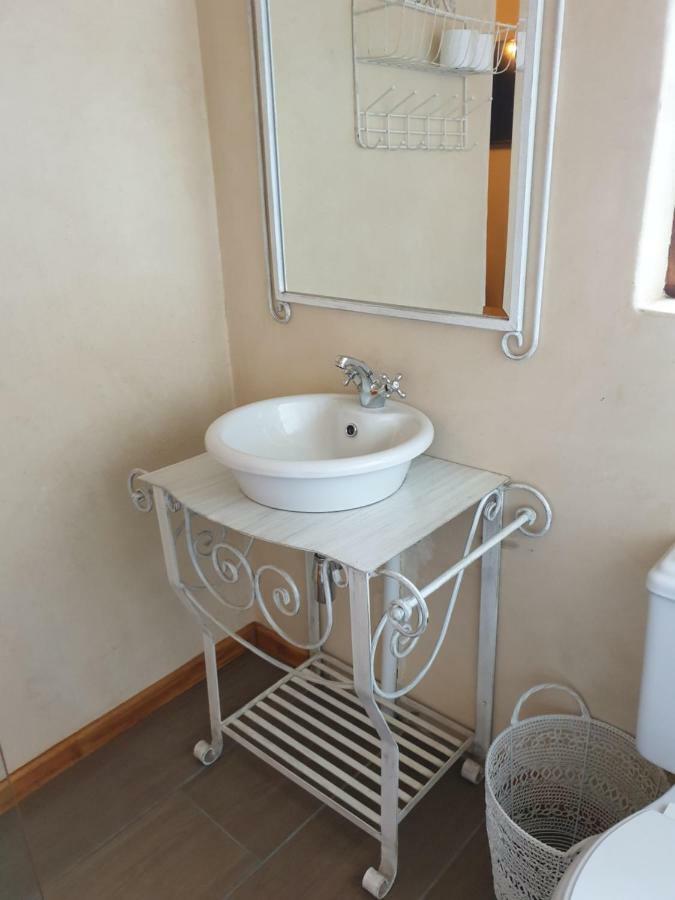 Hotel 34Onfifth Port Elizabeth Esterno foto