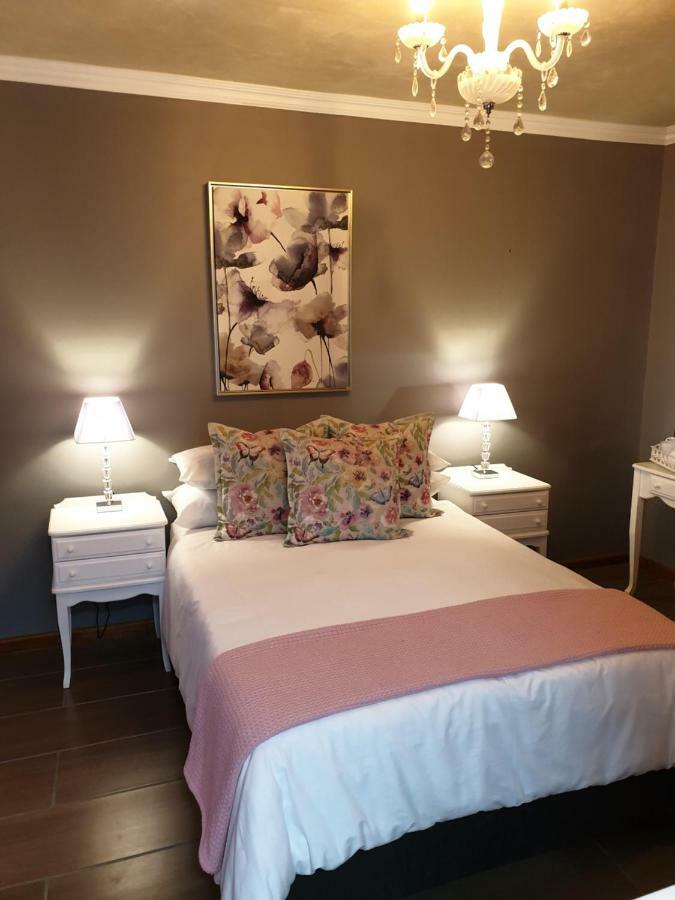 Hotel 34Onfifth Port Elizabeth Esterno foto