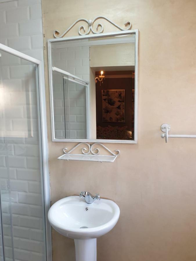 Hotel 34Onfifth Port Elizabeth Esterno foto